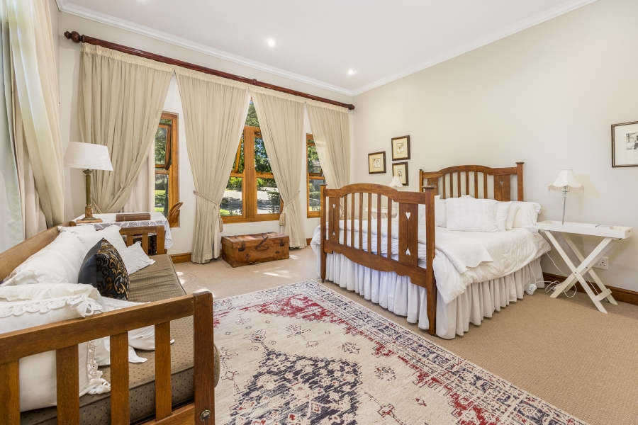 5 Bedroom Property for Sale in Klein Zevenwacht Western Cape